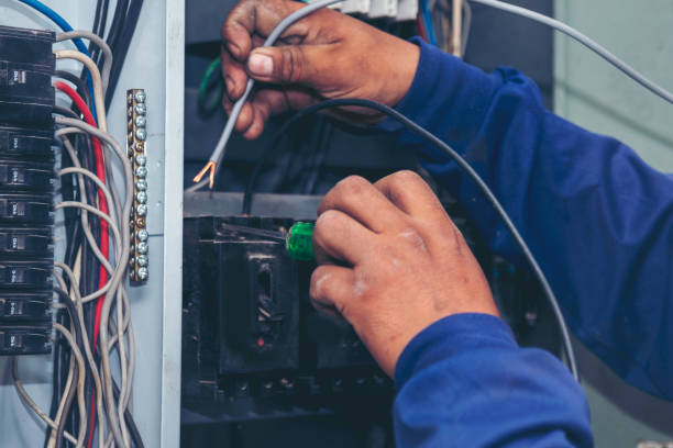 Best Local Electrician Companies  in Greens Farms, CT