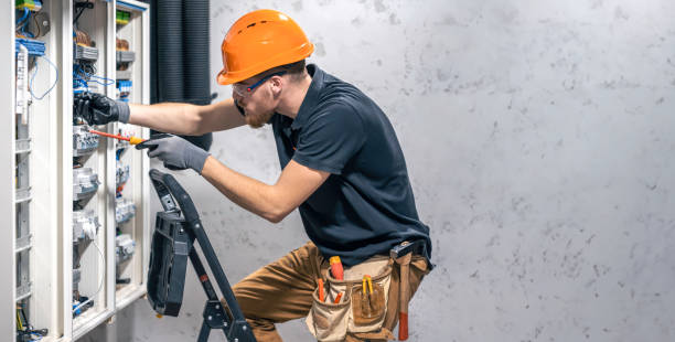Best Local Electrician Companies  in Greens Farms, CT